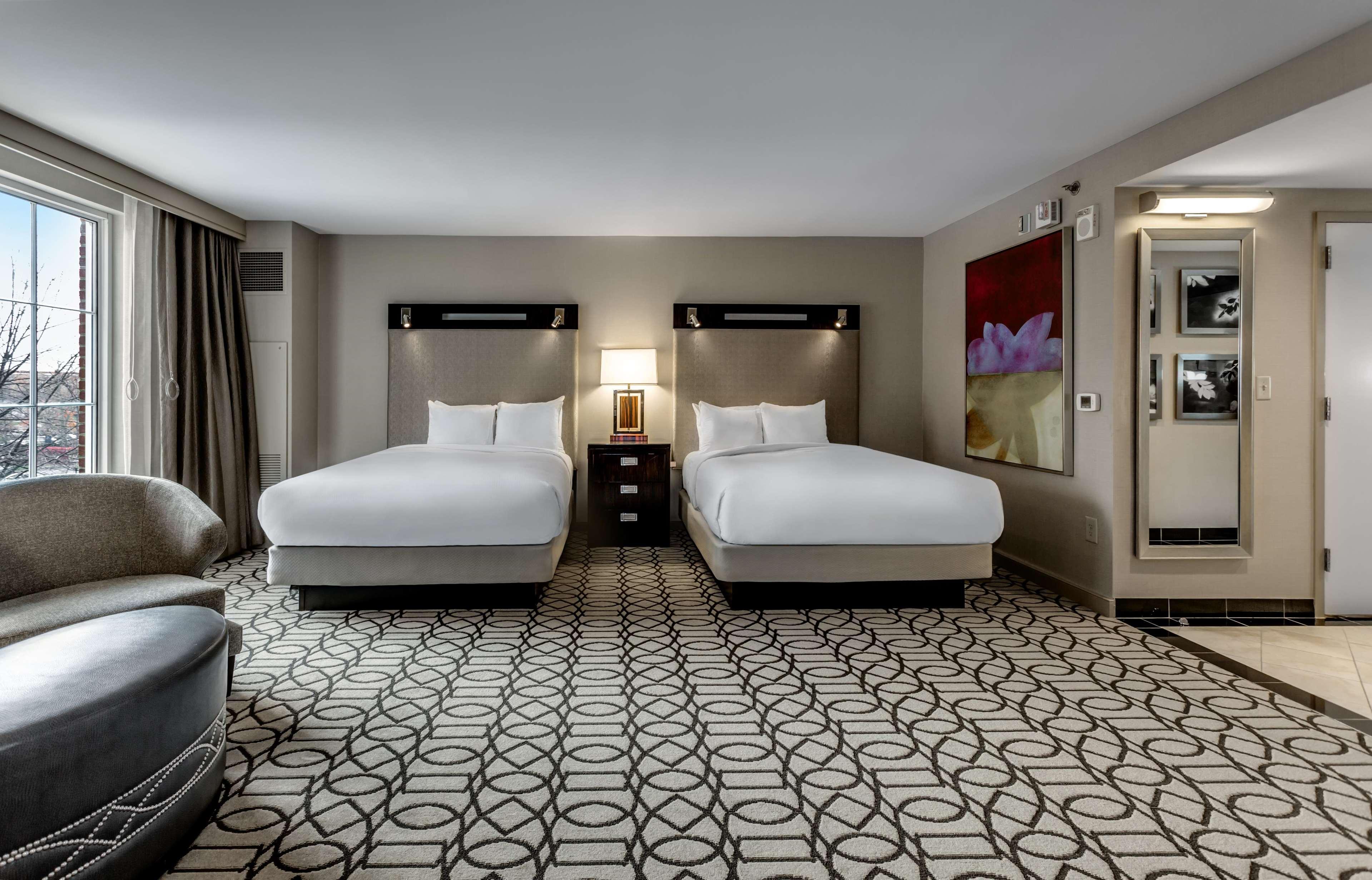 Hilton Columbus At Easton Hotel Exterior photo