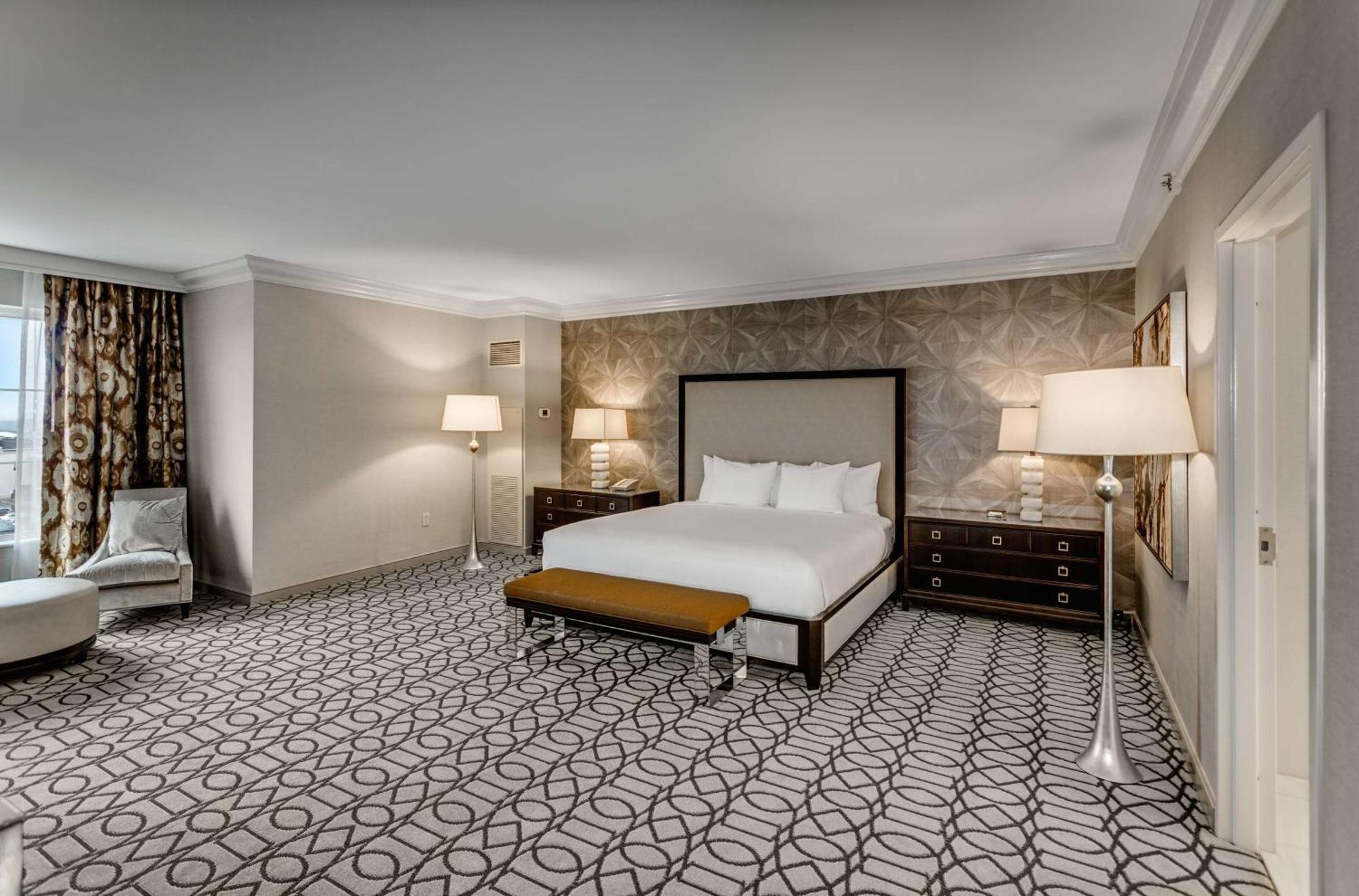 Hilton Columbus At Easton Hotel Exterior photo
