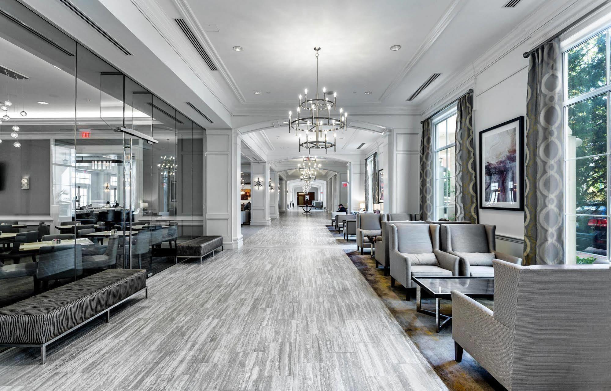 Hilton Columbus At Easton Hotel Exterior photo